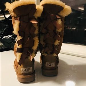 Uggs size 5 women